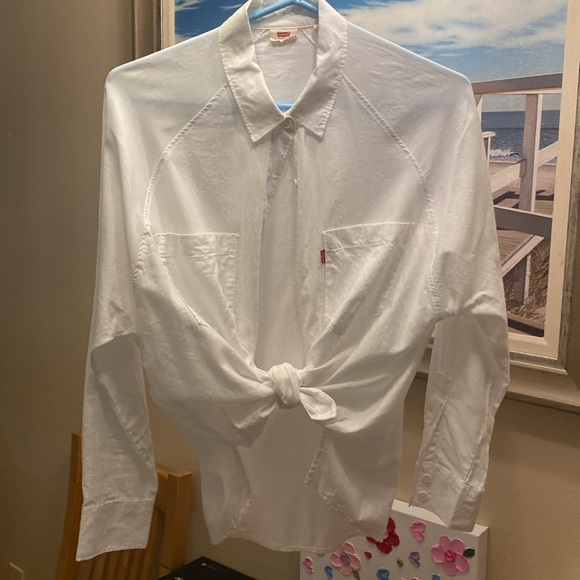 Levi’s white long sleeve button up shirt! - Picture 1 of 7